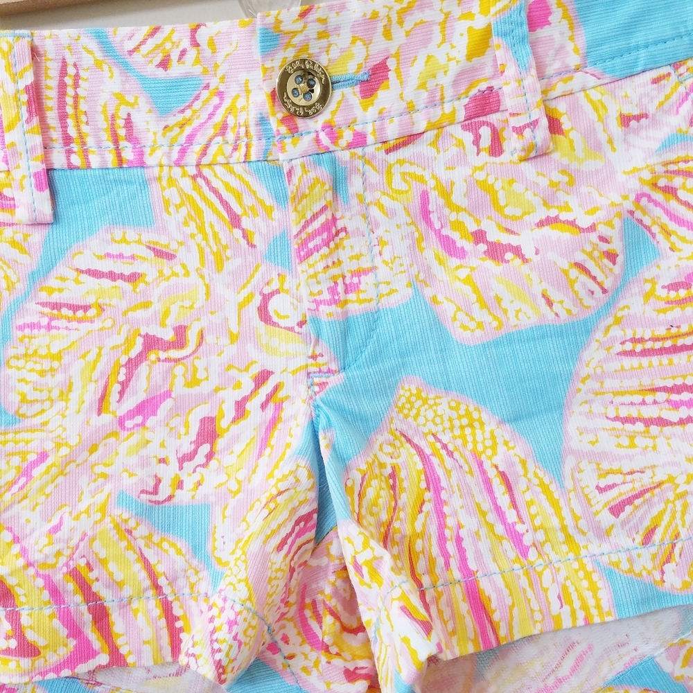 Lilly Pulitzer - Colorful Tropical Print Shorts (Bundle of 2) - Picture 12 of 16